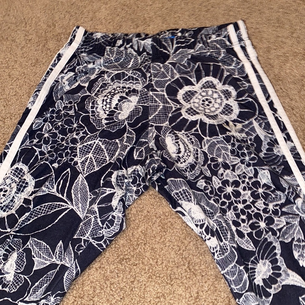 •ADIDAS• - Picture 5 of 13